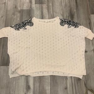 Entro embroidered sweater M/L